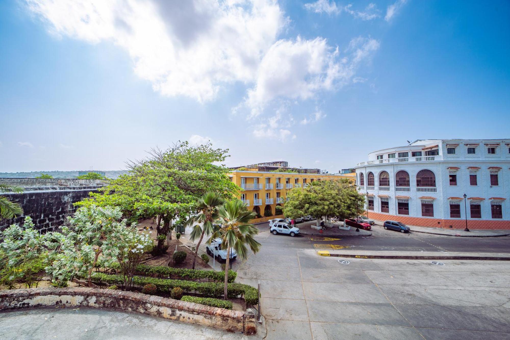 Apartamento Comodo Dentro De Murallas De - 112 Camila